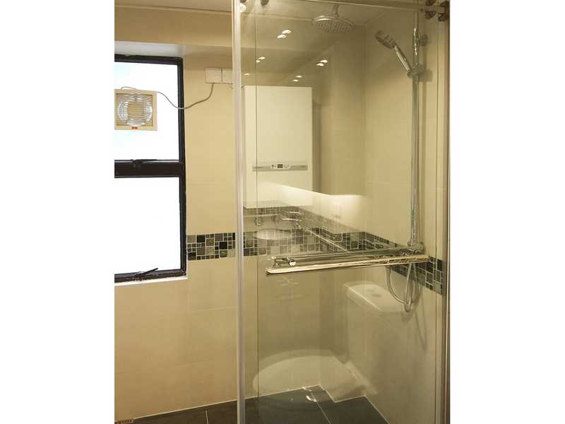 https://img.propertyraptor.com/cdn-cgi/imagedelivery/KD5bF_AFL0JDTbKLWF7z9g/ap8/ap8_001/hornet/prp/img/1936293f1d10645ea860b625b731bc73.jpg/public
