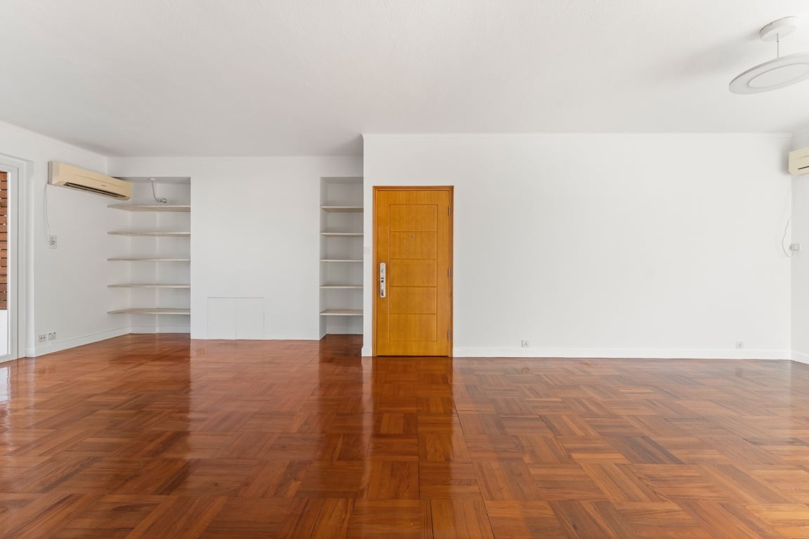 Pine Villa