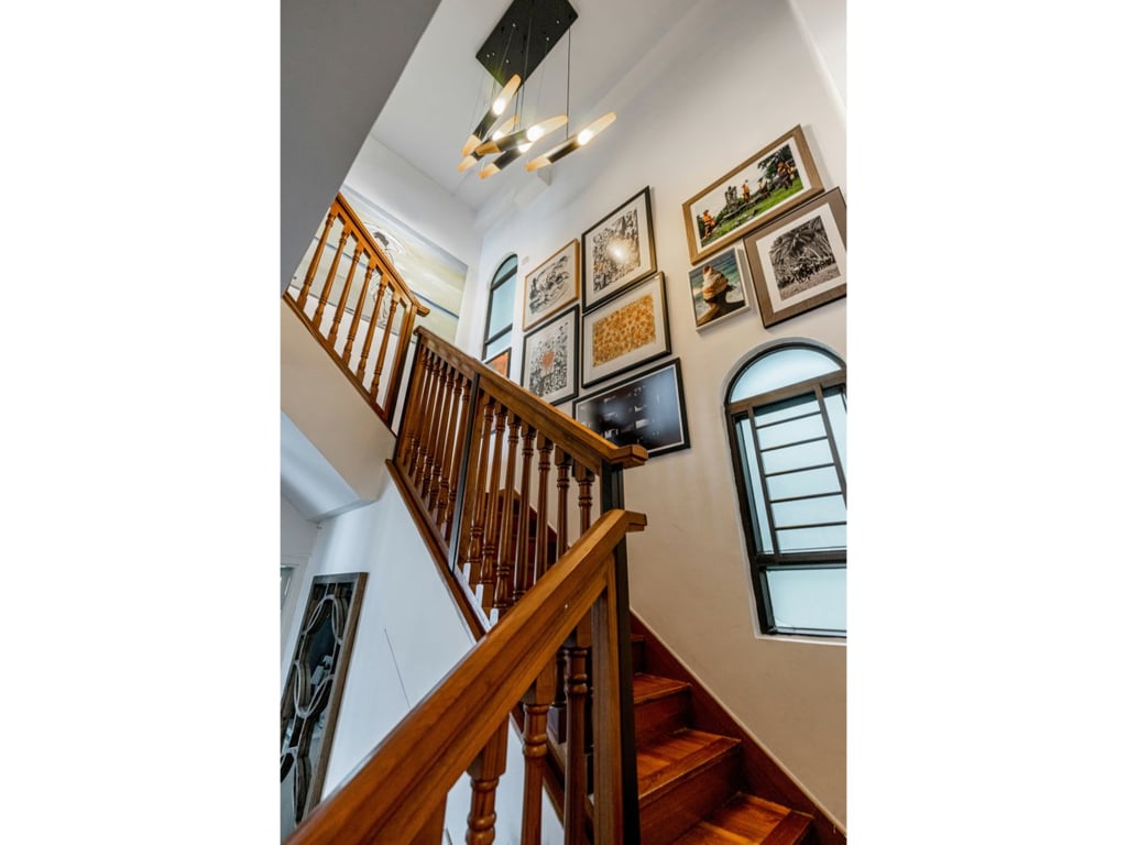 https://img.propertyraptor.com/cdn-cgi/imagedelivery/KD5bF_AFL0JDTbKLWF7z9g/ap8/ap8_001/hornet/prp/img/19cf3b8c94a98597b6ecedb2a45c1507.jpg/public