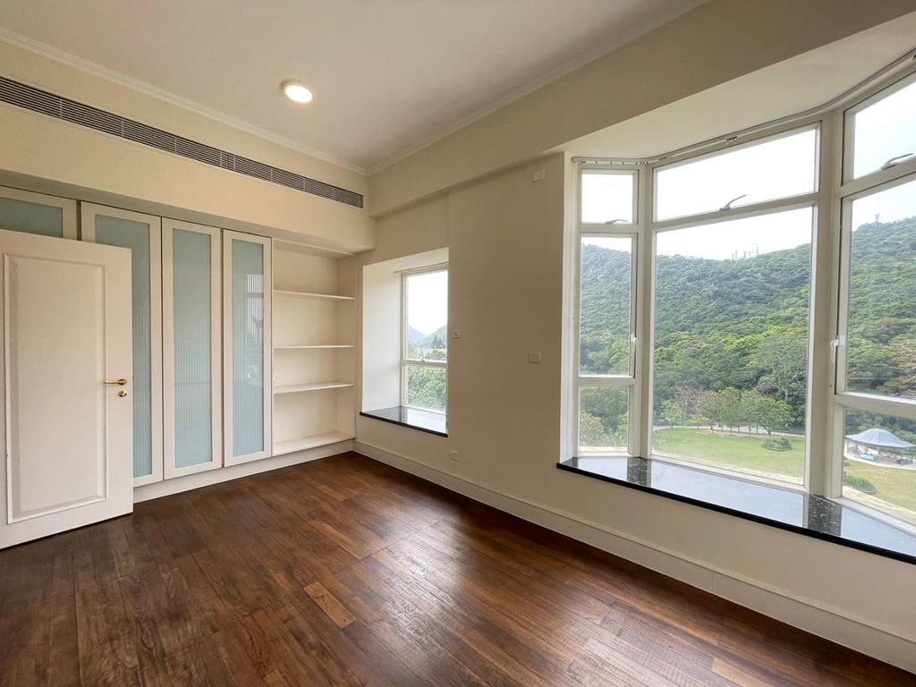 https://img.propertyraptor.com/cdn-cgi/imagedelivery/KD5bF_AFL0JDTbKLWF7z9g/ap8/ap8_001/hornet/prp/img/19ff248bbd2beeb9e7ab4632d0f73a72-wtm.jpg/public