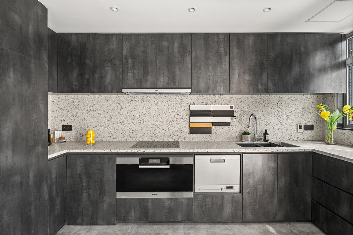 https://img.propertyraptor.com/cdn-cgi/imagedelivery/KD5bF_AFL0JDTbKLWF7z9g/ap8/ap8_001/hornet/prp/img/1a410b1c3e36b00a8ab140bdeaa72bd1-wtm.jpg/public