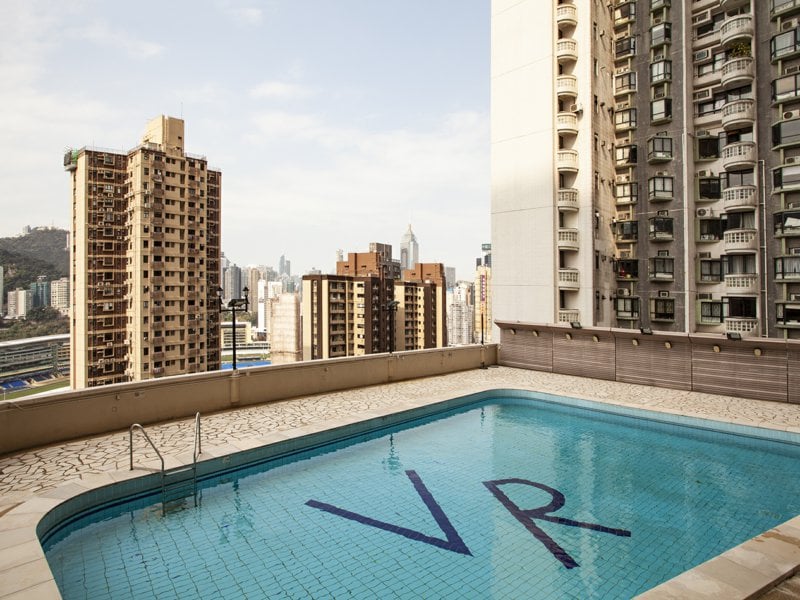 https://img.propertyraptor.com/cdn-cgi/imagedelivery/KD5bF_AFL0JDTbKLWF7z9g/ap8/ap8_001/hornet/prp/img/1a73cf76801f0e92e735e7ceff6f5f65.jpg/public
