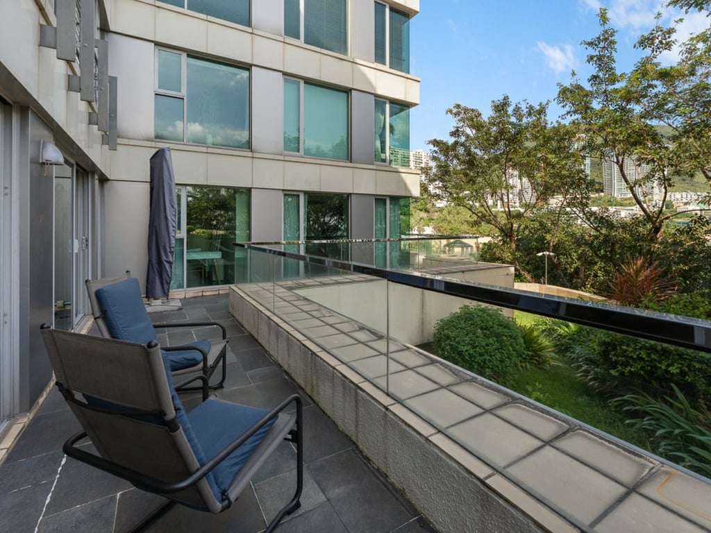 https://img.propertyraptor.com/cdn-cgi/imagedelivery/KD5bF_AFL0JDTbKLWF7z9g/ap8/ap8_001/hornet/prp/img/1a862c69add7ce552105b42cf529ef97-wtm.jpg/public