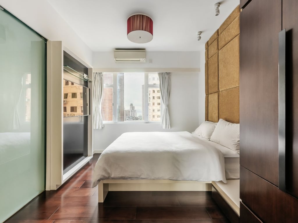 https://img.propertyraptor.com/cdn-cgi/imagedelivery/KD5bF_AFL0JDTbKLWF7z9g/ap8/ap8_001/hornet/prp/img/1acdf211869da761fc27ac8e72948c78.jpg/public