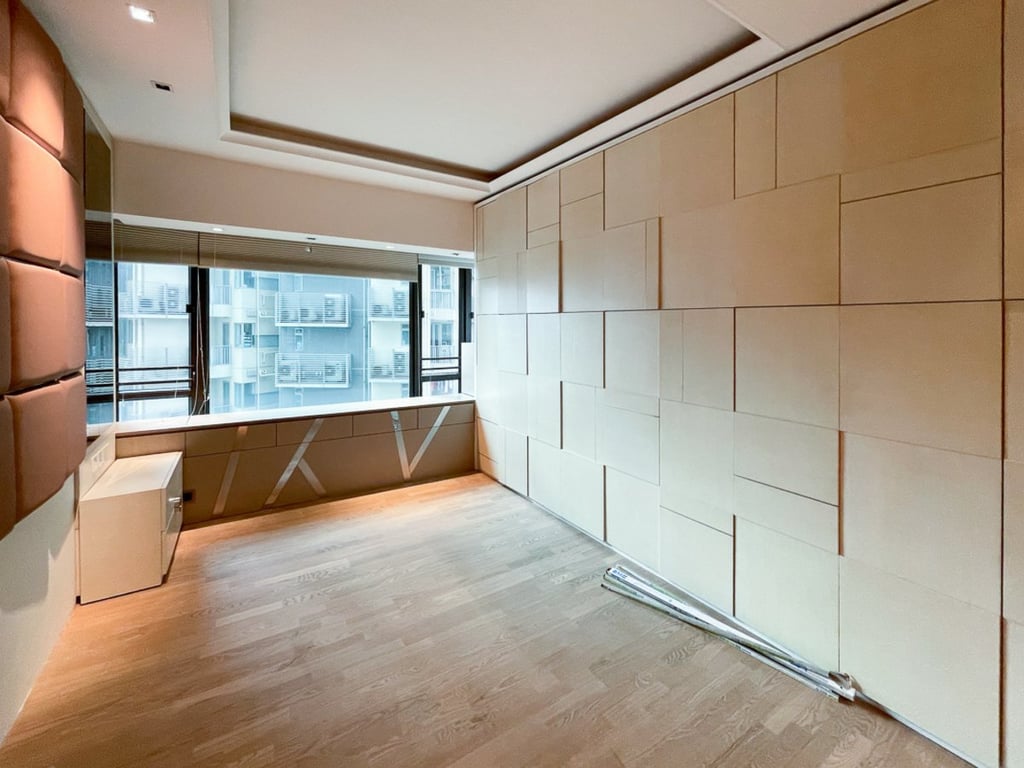 11 Macdonnell Road