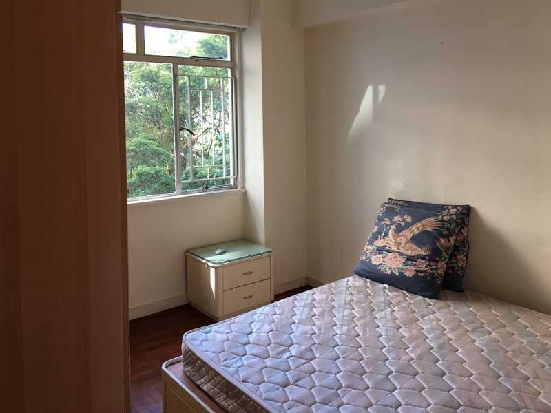 https://img.propertyraptor.com/cdn-cgi/imagedelivery/KD5bF_AFL0JDTbKLWF7z9g/ap8/ap8_001/hornet/prp/img/1bf6c0b9fde986fbaf36f483f1602da8.jpg/public