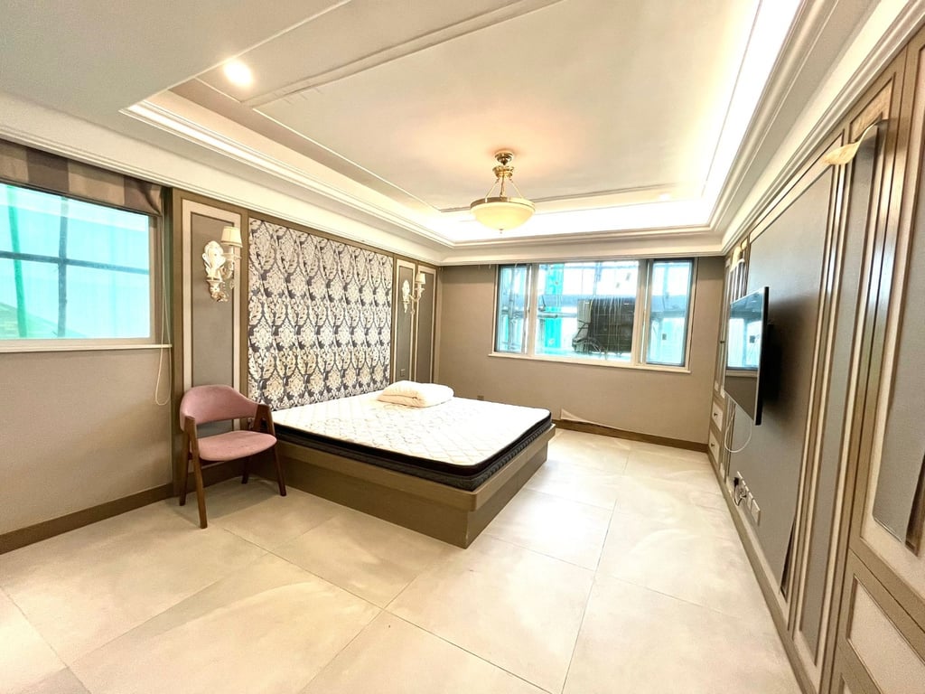 https://img.propertyraptor.com/cdn-cgi/imagedelivery/KD5bF_AFL0JDTbKLWF7z9g/ap8/ap8_001/hornet/prp/img/1c3fb5792d33acf3f11ef1831886e287-wtm.jpg/public