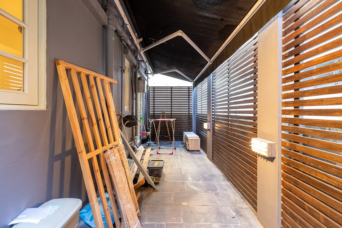 https://img.propertyraptor.com/cdn-cgi/imagedelivery/KD5bF_AFL0JDTbKLWF7z9g/ap8/ap8_001/hornet/prp/img/1c3fce39c90ebdcfda70ef6852f42c21-wtm.jpg/public