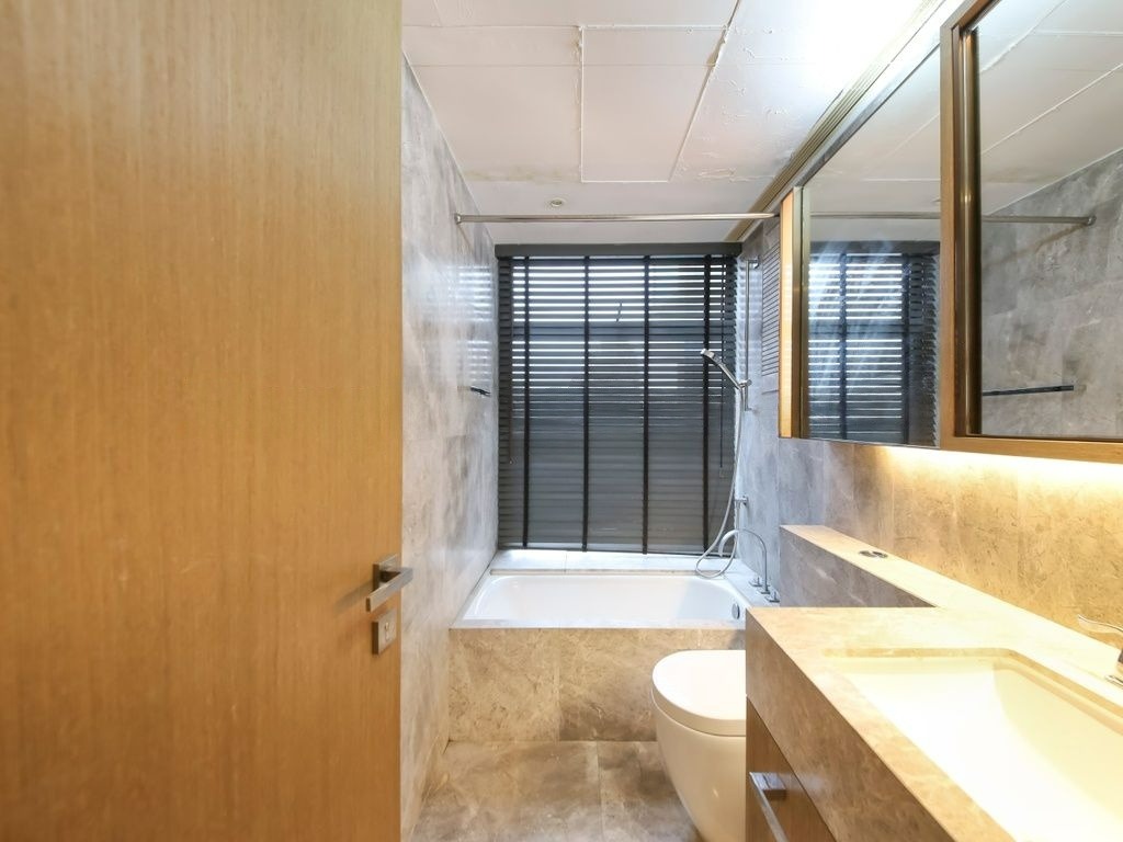 https://img.propertyraptor.com/cdn-cgi/imagedelivery/KD5bF_AFL0JDTbKLWF7z9g/ap8/ap8_001/hornet/prp/img/1c815252737d7b282a0da0f1bbcf5c8f-wtm.jpg/public