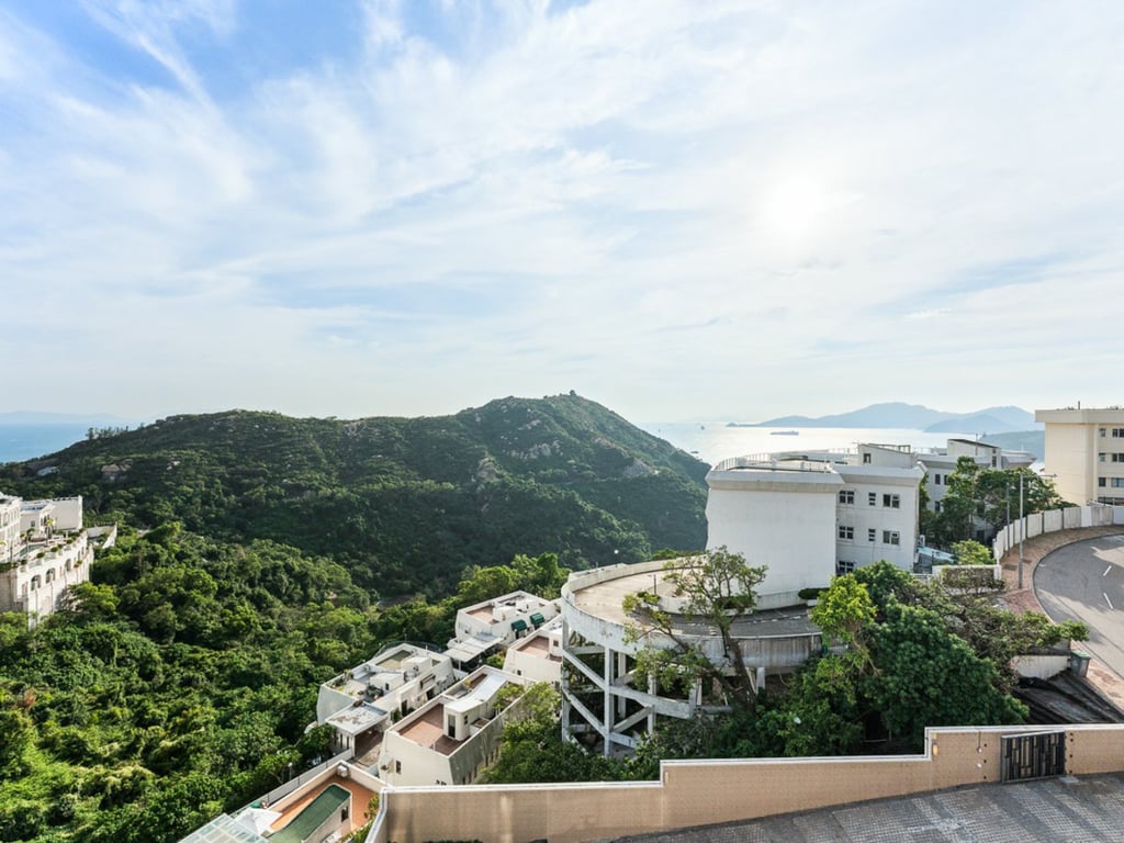 https://img.propertyraptor.com/cdn-cgi/imagedelivery/KD5bF_AFL0JDTbKLWF7z9g/ap8/ap8_001/hornet/prp/img/1d23fc3575b0d9455df4edfa8337e796-wtm.jpg/public
