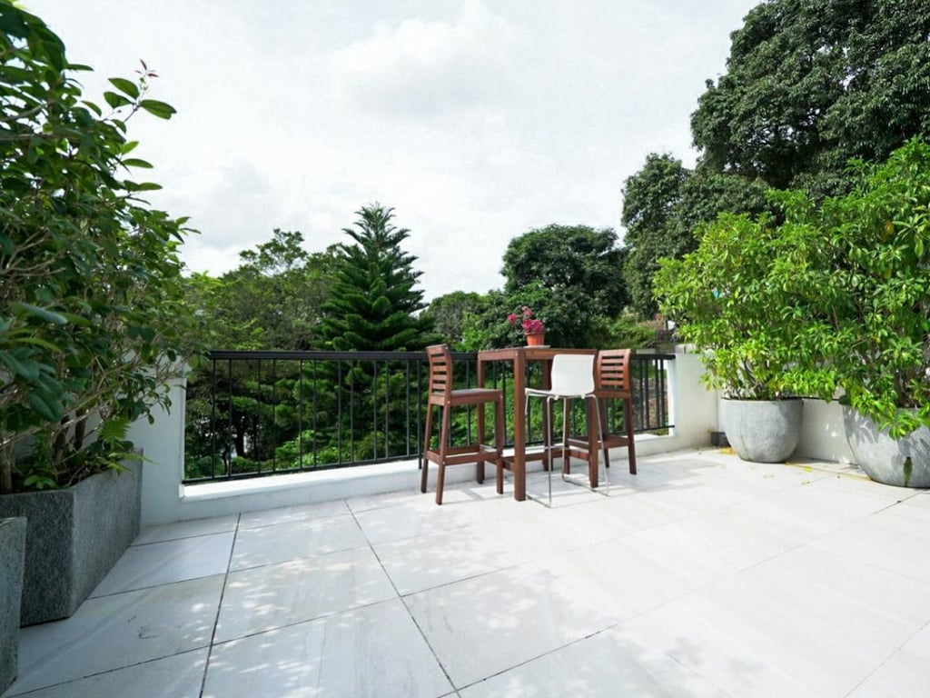 https://img.propertyraptor.com/cdn-cgi/imagedelivery/KD5bF_AFL0JDTbKLWF7z9g/ap8/ap8_001/hornet/prp/img/1e13b7250bc4a4af088f8bb2a1a15557.jpg/public