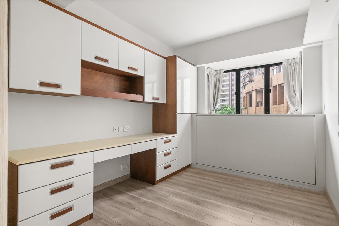 https://img.propertyraptor.com/cdn-cgi/imagedelivery/KD5bF_AFL0JDTbKLWF7z9g/ap8/ap8_001/hornet/prp/img/1e339f28c4610eb70000cd74174e1083-wtm.jpg/public