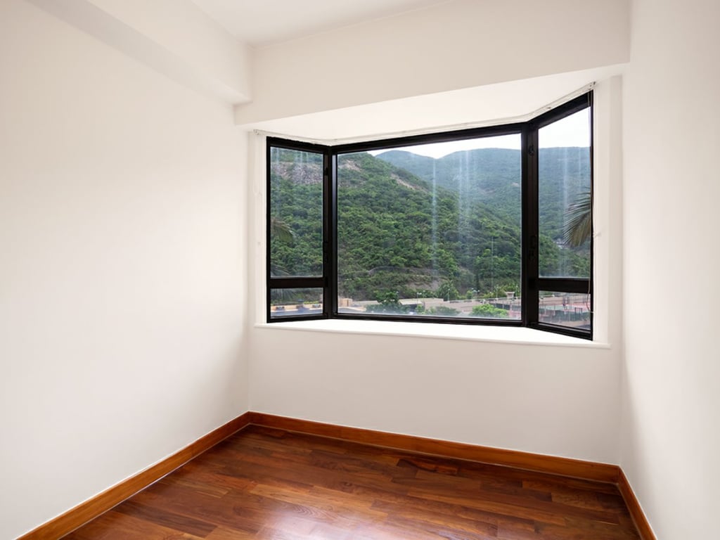 https://img.propertyraptor.com/cdn-cgi/imagedelivery/KD5bF_AFL0JDTbKLWF7z9g/ap8/ap8_001/hornet/prp/img/1ebf5a9e1944854918809416c5af9dd1.jpg/public