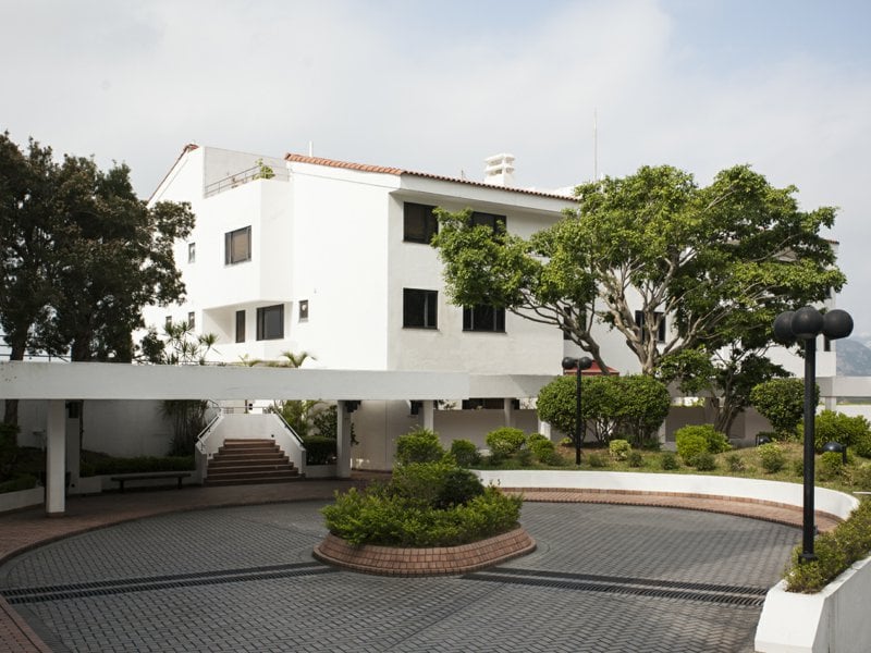 https://img.propertyraptor.com/cdn-cgi/imagedelivery/KD5bF_AFL0JDTbKLWF7z9g/ap8/ap8_001/hornet/prp/img/1f00a9c0cb7877b01335894218890953.jpg/public