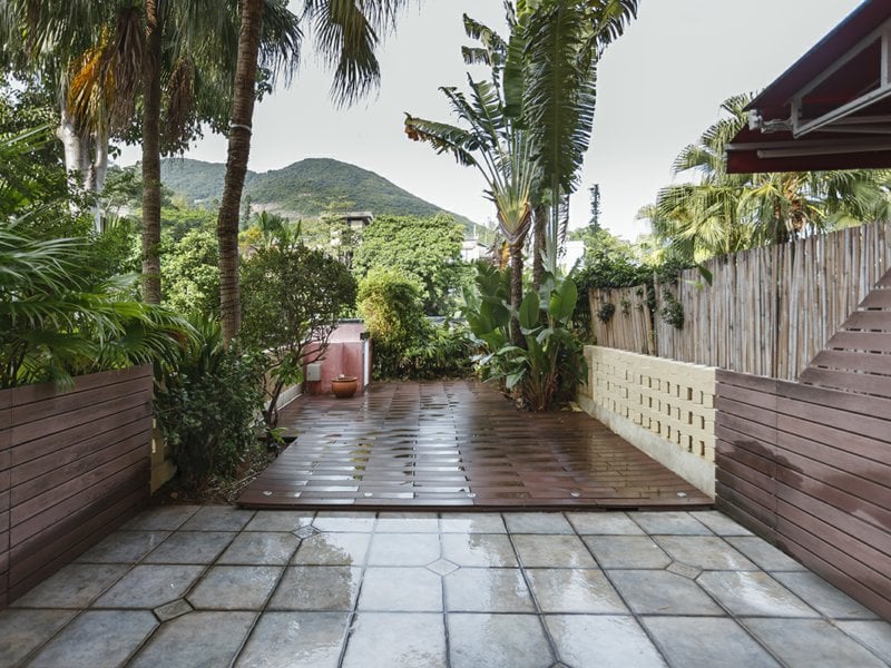 https://img.propertyraptor.com/cdn-cgi/imagedelivery/KD5bF_AFL0JDTbKLWF7z9g/ap8/ap8_001/hornet/prp/img/1f0476bf44a75c82977ccd33ec8436b2.jpg/public