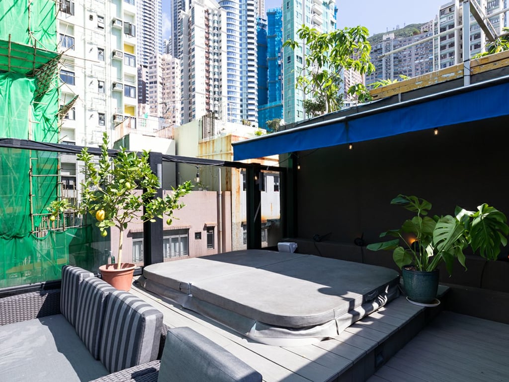https://img.propertyraptor.com/cdn-cgi/imagedelivery/KD5bF_AFL0JDTbKLWF7z9g/ap8/ap8_001/hornet/prp/img/1f38e8ed3098e0c38c52b9e9d8cc2840.jpg/public
