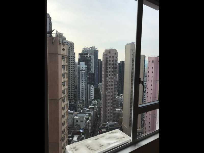 https://img.propertyraptor.com/cdn-cgi/imagedelivery/KD5bF_AFL0JDTbKLWF7z9g/ap8/ap8_001/hornet/prp/img/1f7427bdb3d2a630d4abb1994af5e277.jpg/public