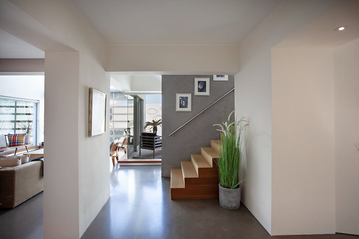 https://img.propertyraptor.com/cdn-cgi/imagedelivery/KD5bF_AFL0JDTbKLWF7z9g/ap8/ap8_001/hornet/prp/img/1ff9df20d5983df3ce38d5c24e1ce08d-wtm.jpg/public