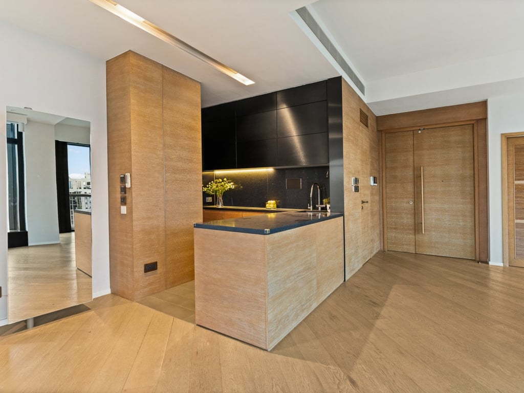 https://img.propertyraptor.com/cdn-cgi/imagedelivery/KD5bF_AFL0JDTbKLWF7z9g/ap8/ap8_001/hornet/prp/img/207ab9ad73f17715a44971dd8743a216.jpg/public