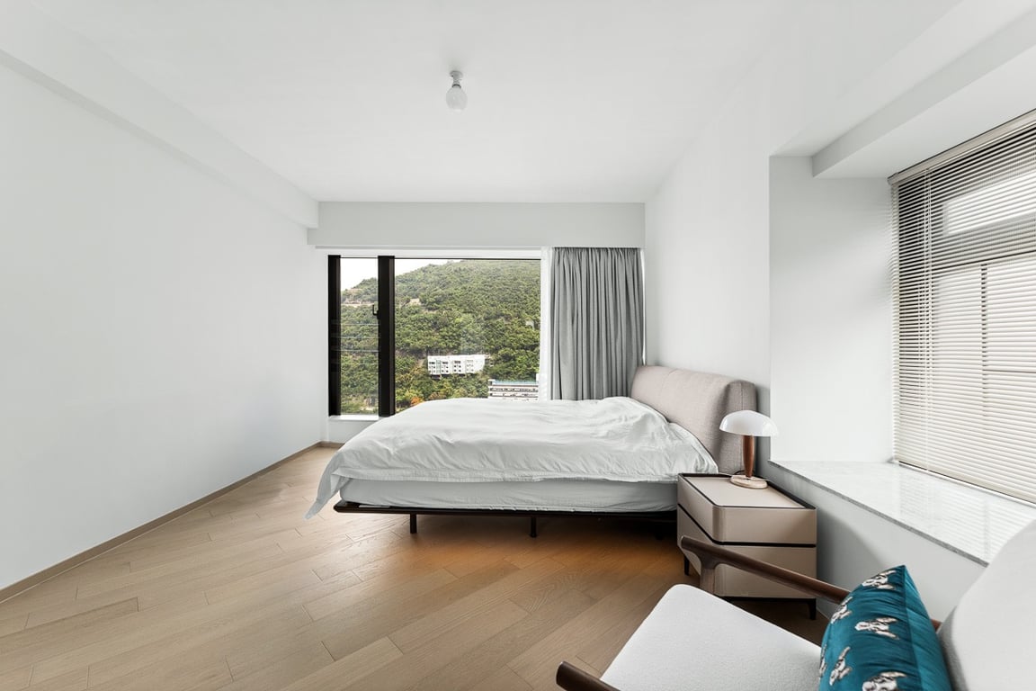 https://img.propertyraptor.com/cdn-cgi/imagedelivery/KD5bF_AFL0JDTbKLWF7z9g/ap8/ap8_001/hornet/prp/img/207c425e06c216f414a487793254440d-wtm.jpg/public