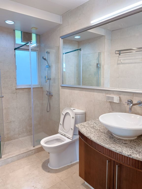 https://img.propertyraptor.com/cdn-cgi/imagedelivery/KD5bF_AFL0JDTbKLWF7z9g/ap8/ap8_001/hornet/prp/img/2098150354a92770f2ccba99857c943f-wtm.jpg/public