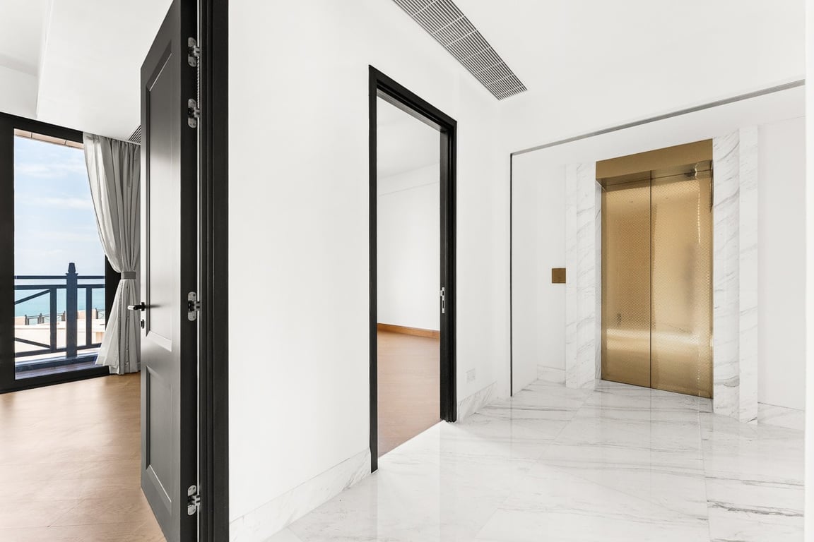 https://img.propertyraptor.com/cdn-cgi/imagedelivery/KD5bF_AFL0JDTbKLWF7z9g/ap8/ap8_001/hornet/prp/img/20a99119cf0953417da9ffe05812050c-wtm.jpg/public
