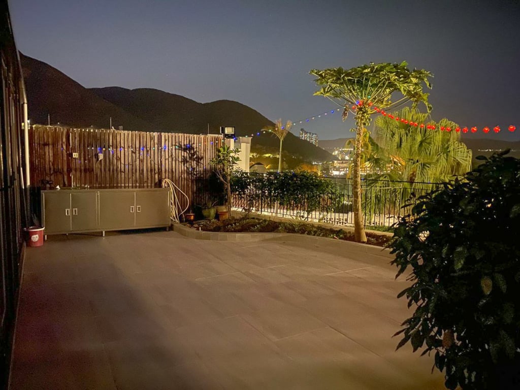 https://img.propertyraptor.com/cdn-cgi/imagedelivery/KD5bF_AFL0JDTbKLWF7z9g/ap8/ap8_001/hornet/prp/img/20b1e7b34d1e03415894a05b3624defb.jpg/public