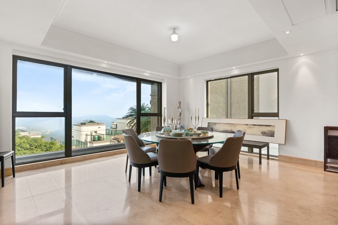 https://img.propertyraptor.com/cdn-cgi/imagedelivery/KD5bF_AFL0JDTbKLWF7z9g/ap8/ap8_001/hornet/prp/img/20c0561a5073bd0fc9c870ccd48f0fe4-wtm.jpg/public