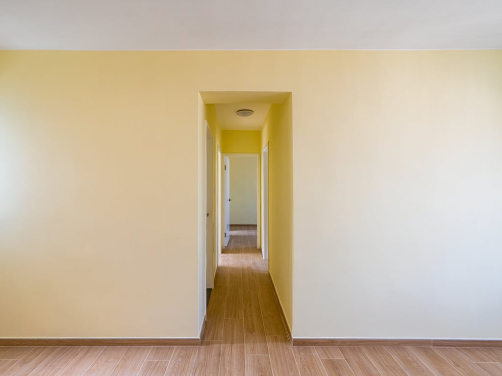 https://img.propertyraptor.com/cdn-cgi/imagedelivery/KD5bF_AFL0JDTbKLWF7z9g/ap8/ap8_001/hornet/prp/img/20cb1340fc156bd164d344e1abb588f4.jpg/public