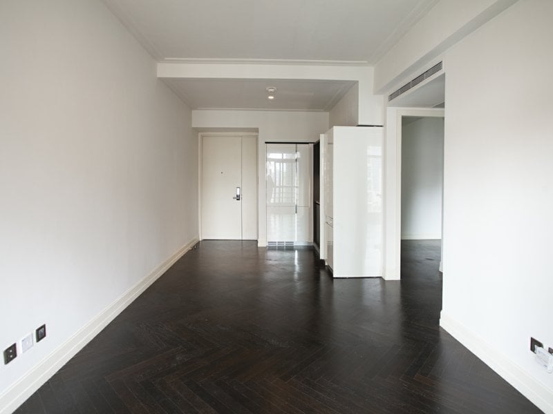 https://img.propertyraptor.com/cdn-cgi/imagedelivery/KD5bF_AFL0JDTbKLWF7z9g/ap8/ap8_001/hornet/prp/img/21120ffcc7929a49290634a97479b870.jpg/public