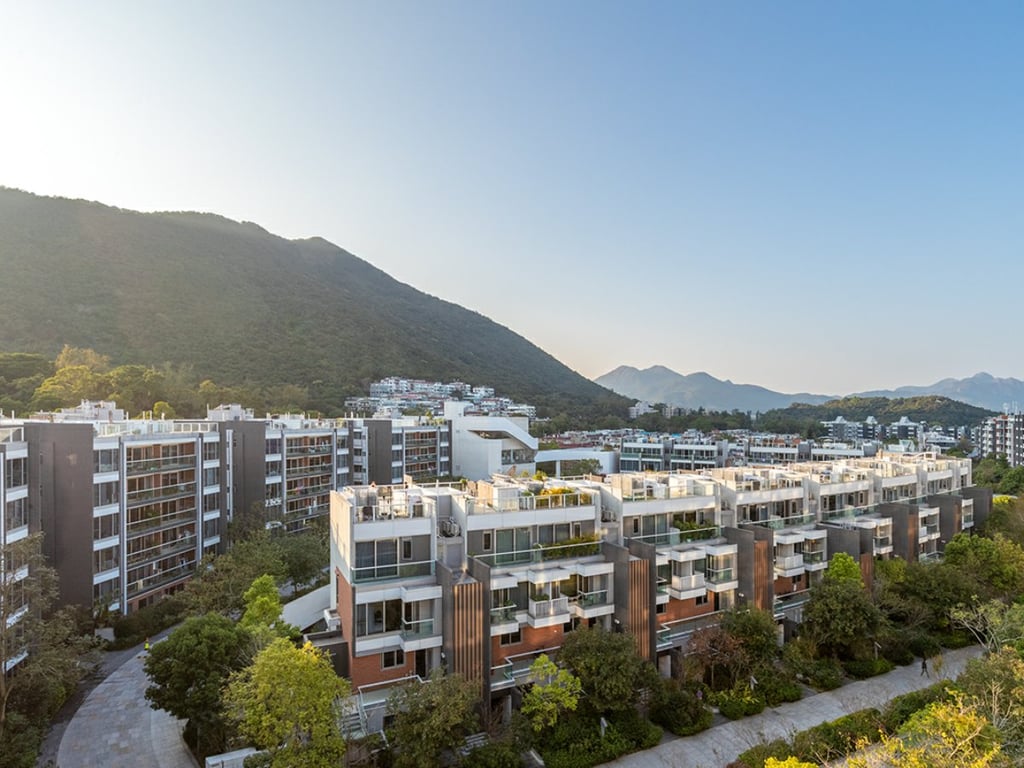 https://img.propertyraptor.com/cdn-cgi/imagedelivery/KD5bF_AFL0JDTbKLWF7z9g/ap8/ap8_001/hornet/prp/img/2139866c43a7dd196bca9cf33ac7b496.jpg/public