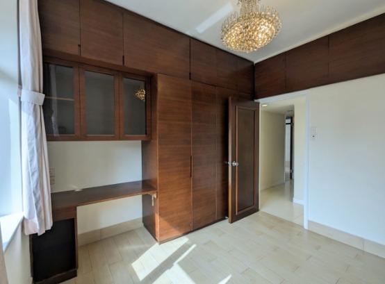 https://img.propertyraptor.com/cdn-cgi/imagedelivery/KD5bF_AFL0JDTbKLWF7z9g/ap8/ap8_001/hornet/prp/img/2144a8c24d3f2653488045e1318c62f6-wtm.jpg/public