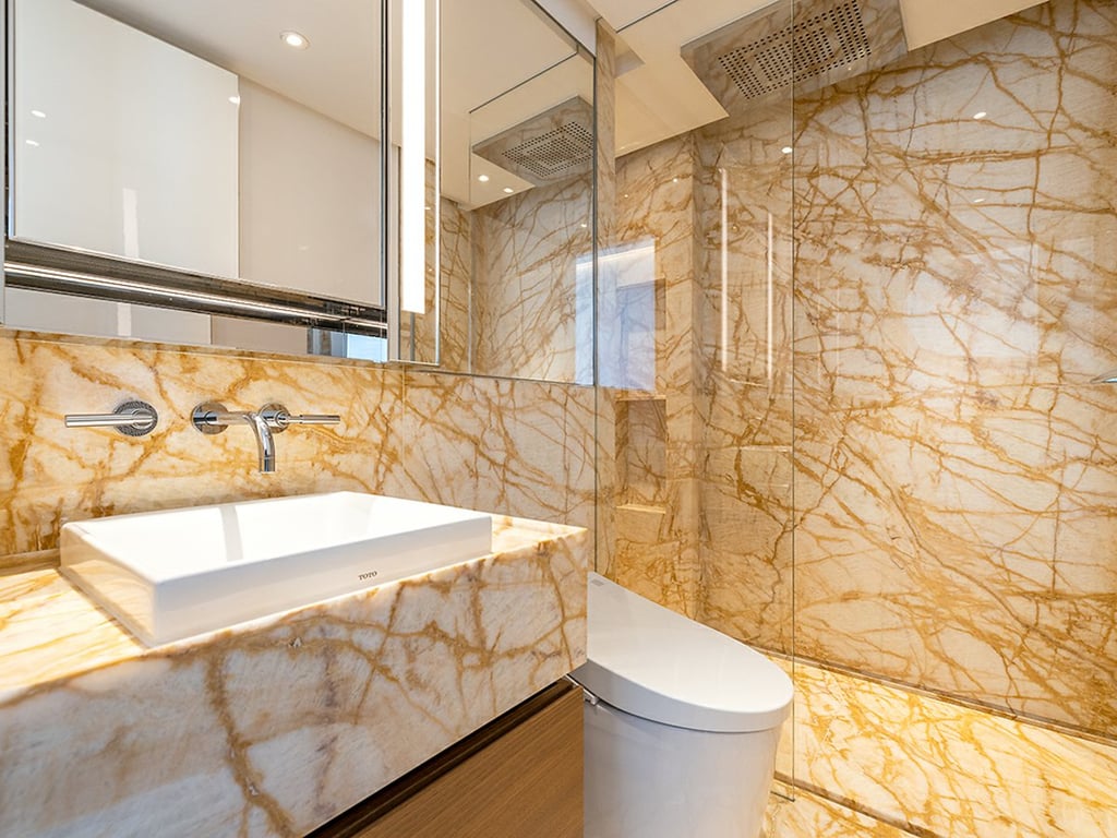 https://img.propertyraptor.com/cdn-cgi/imagedelivery/KD5bF_AFL0JDTbKLWF7z9g/ap8/ap8_001/hornet/prp/img/21591e9f59fc9066ddf7715f412b1067.jpg/public