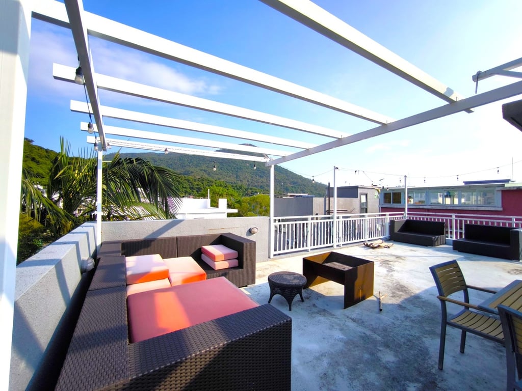 https://img.propertyraptor.com/cdn-cgi/imagedelivery/KD5bF_AFL0JDTbKLWF7z9g/ap8/ap8_001/hornet/prp/img/218144a8cc7530e779356675812d76ff-wtm.jpg/public