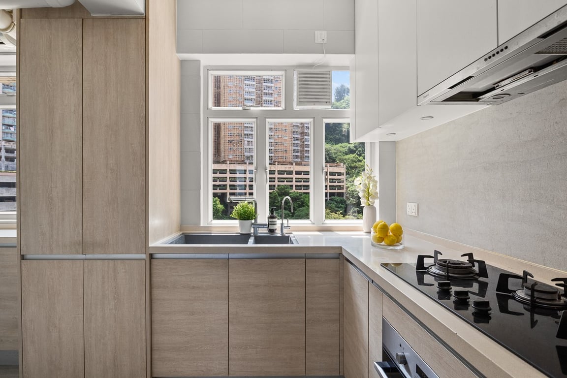 https://img.propertyraptor.com/cdn-cgi/imagedelivery/KD5bF_AFL0JDTbKLWF7z9g/ap8/ap8_001/hornet/prp/img/21d526788f659883dc10bc2a981a73a9-wtm.jpg/public