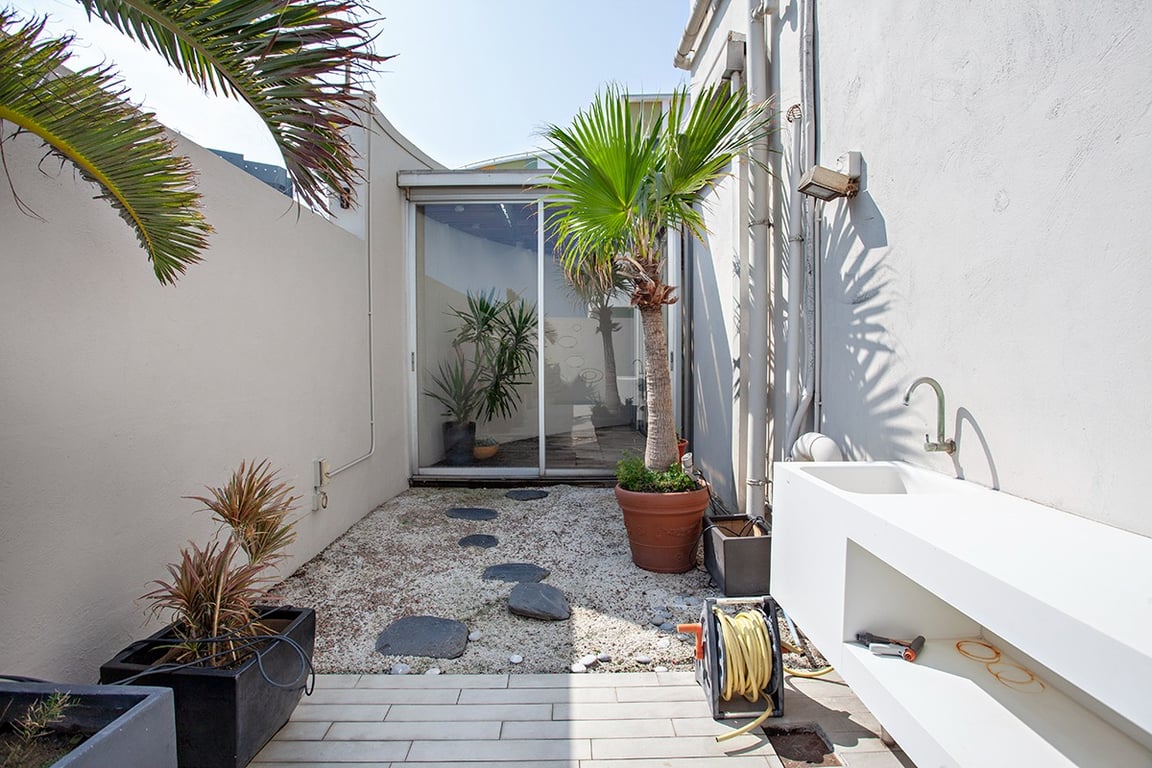 https://img.propertyraptor.com/cdn-cgi/imagedelivery/KD5bF_AFL0JDTbKLWF7z9g/ap8/ap8_001/hornet/prp/img/220b788df48a25bdcdc5cbd29f3d5480-wtm.jpg/public