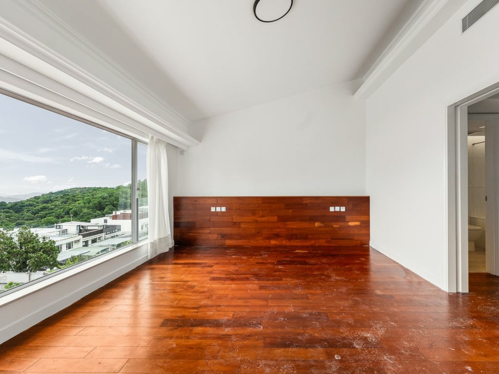 https://img.propertyraptor.com/cdn-cgi/imagedelivery/KD5bF_AFL0JDTbKLWF7z9g/ap8/ap8_001/hornet/prp/img/2232b0eb7ef2d773807046dd58229652-wtm.jpg/public