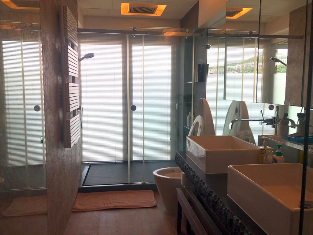 https://img.propertyraptor.com/cdn-cgi/imagedelivery/KD5bF_AFL0JDTbKLWF7z9g/ap8/ap8_001/hornet/prp/img/22491b7ab60cd477fa0f5baf7e510e70-wtm.jpg/public