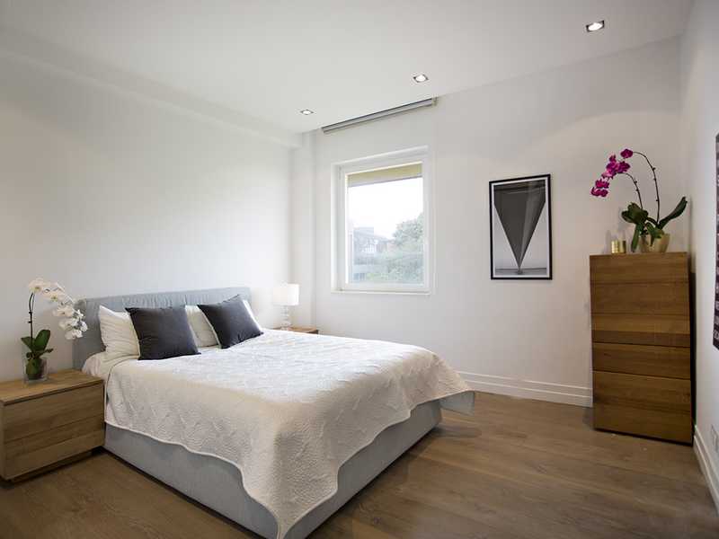 https://img.propertyraptor.com/cdn-cgi/imagedelivery/KD5bF_AFL0JDTbKLWF7z9g/ap8/ap8_001/hornet/prp/img/22611c7b8fbda8d7b3bedf453006c676.jpg/public