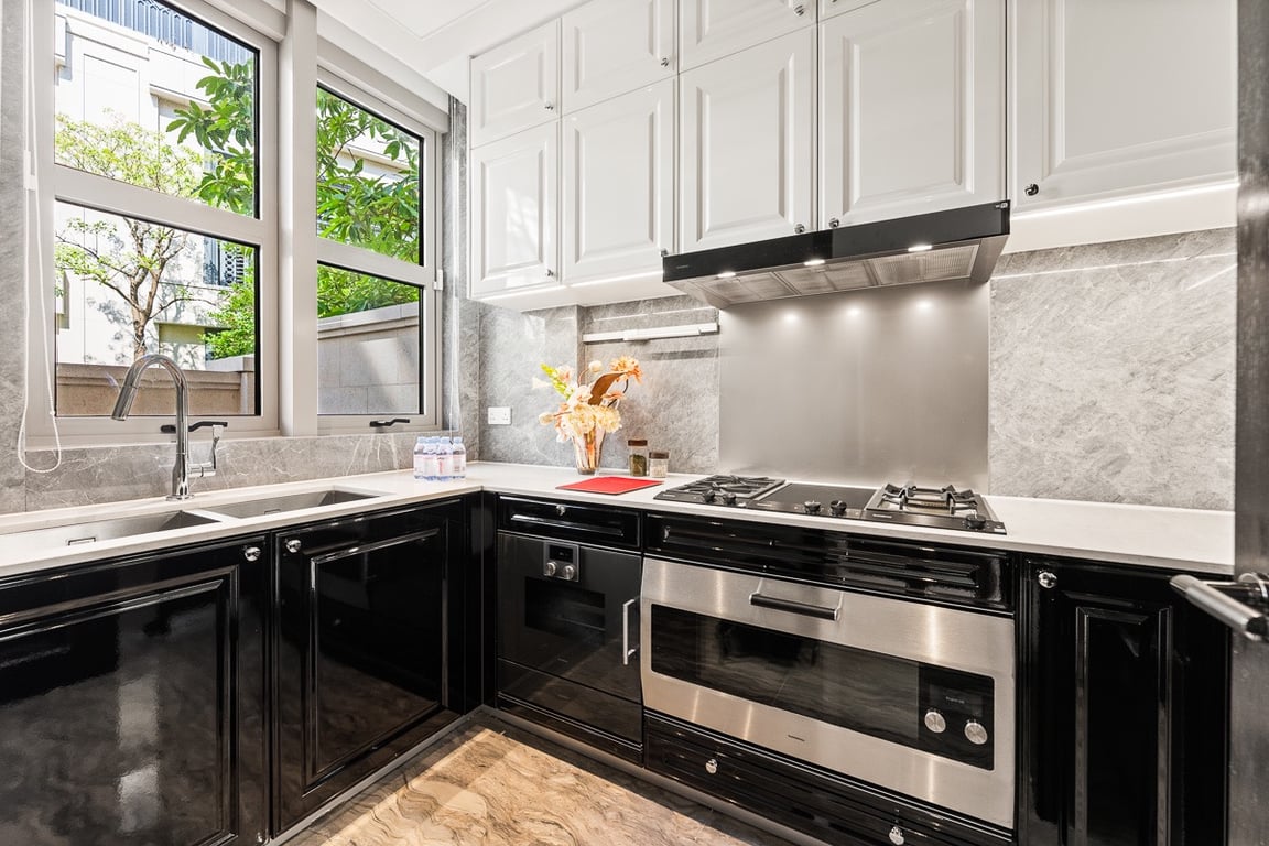 https://img.propertyraptor.com/cdn-cgi/imagedelivery/KD5bF_AFL0JDTbKLWF7z9g/ap8/ap8_001/hornet/prp/img/22720afc1a6220f4f94b90dfe00985ac-wtm.jpg/public