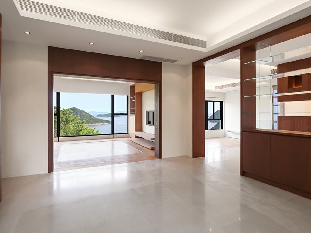 https://img.propertyraptor.com/cdn-cgi/imagedelivery/KD5bF_AFL0JDTbKLWF7z9g/ap8/ap8_001/hornet/prp/img/228042f43ce72ee2070735d5926b57ae.jpg/public