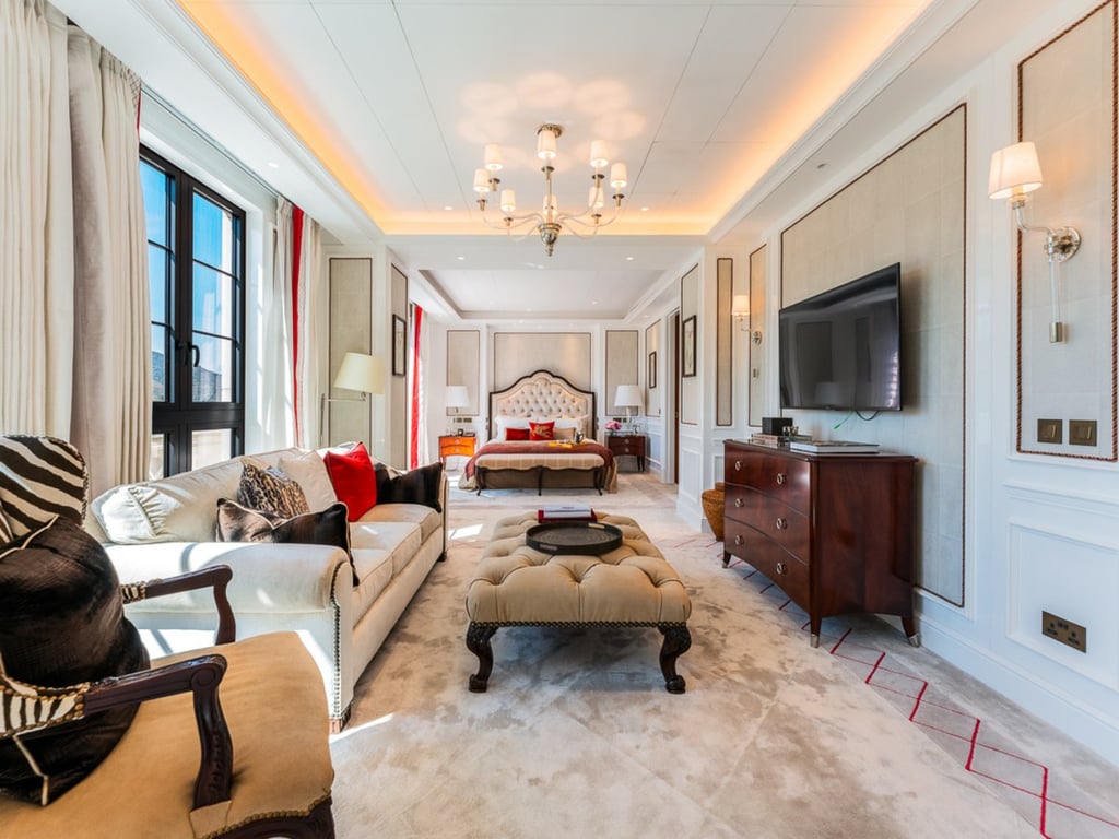 https://img.propertyraptor.com/cdn-cgi/imagedelivery/KD5bF_AFL0JDTbKLWF7z9g/ap8/ap8_001/hornet/prp/img/22b8f6ff67f6aacdc11043b13558a875.jpg/public