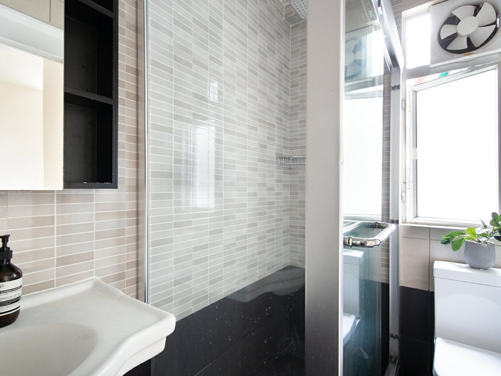 https://img.propertyraptor.com/cdn-cgi/imagedelivery/KD5bF_AFL0JDTbKLWF7z9g/ap8/ap8_001/hornet/prp/img/22d11f0ebe981511619c677d1b2ea417.jpg/public