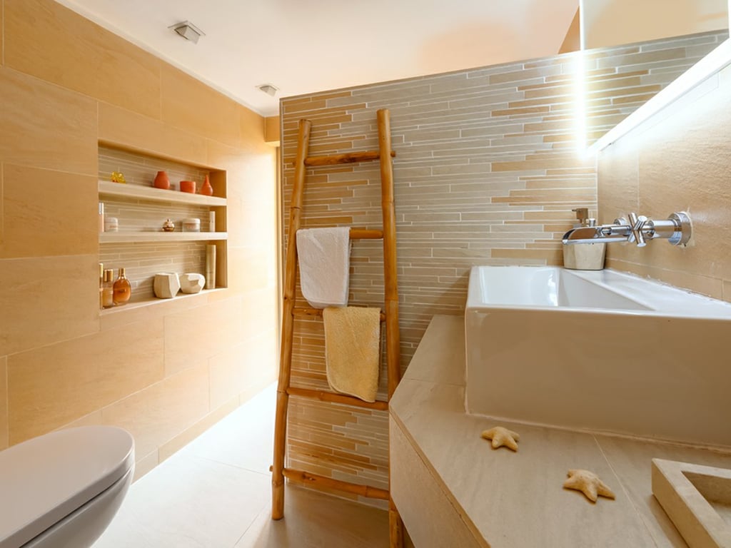 https://img.propertyraptor.com/cdn-cgi/imagedelivery/KD5bF_AFL0JDTbKLWF7z9g/ap8/ap8_001/hornet/prp/img/230ef633ba63e78228eae43697acc033.jpg/public