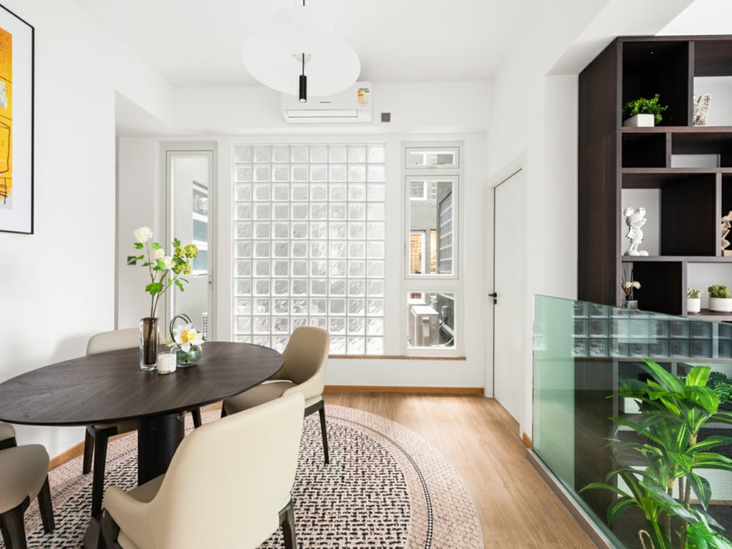 https://img.propertyraptor.com/cdn-cgi/imagedelivery/KD5bF_AFL0JDTbKLWF7z9g/ap8/ap8_001/hornet/prp/img/2343b965d5e008c01de668f3d1172626.jpg/public