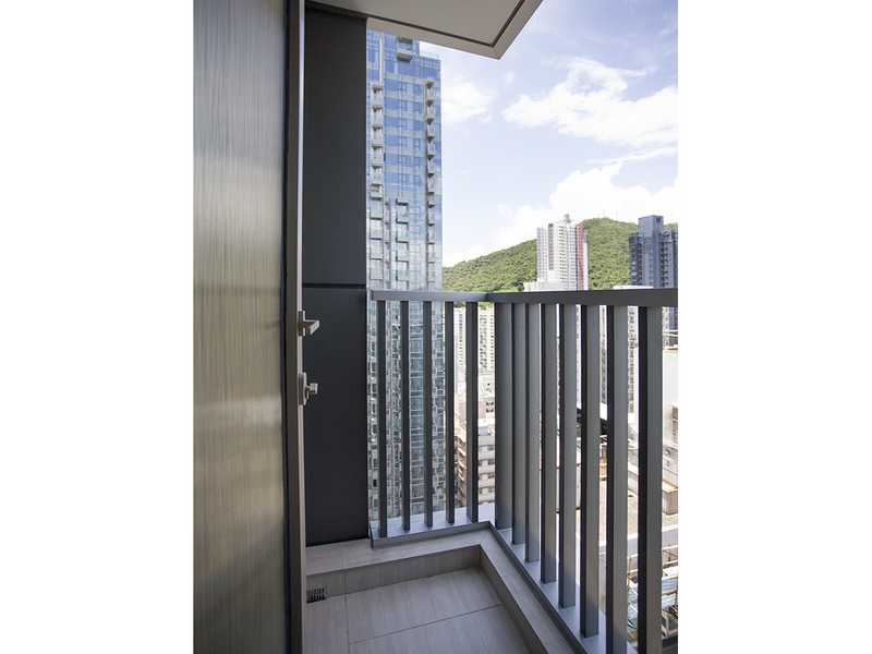 https://img.propertyraptor.com/cdn-cgi/imagedelivery/KD5bF_AFL0JDTbKLWF7z9g/ap8/ap8_001/hornet/prp/img/2369746ac4c4eedbb901b67524d82c8a.jpg/public