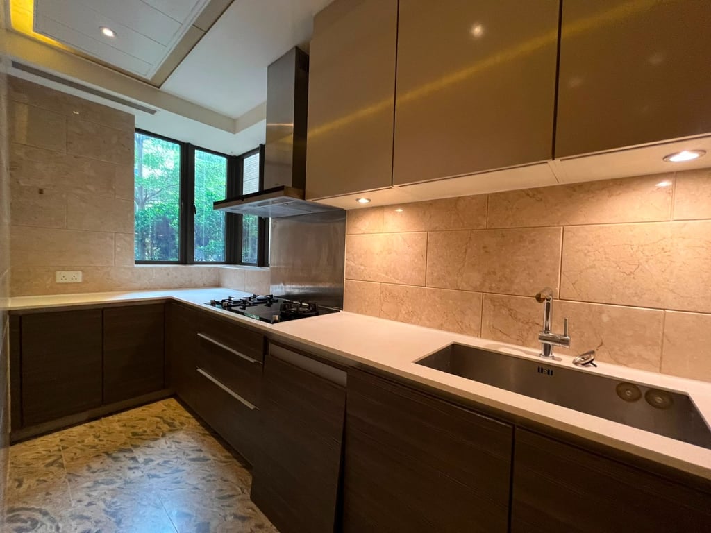 https://img.propertyraptor.com/cdn-cgi/imagedelivery/KD5bF_AFL0JDTbKLWF7z9g/ap8/ap8_001/hornet/prp/img/239ea38341a76fe7cdbeeee006889b54-wtm.jpg/public