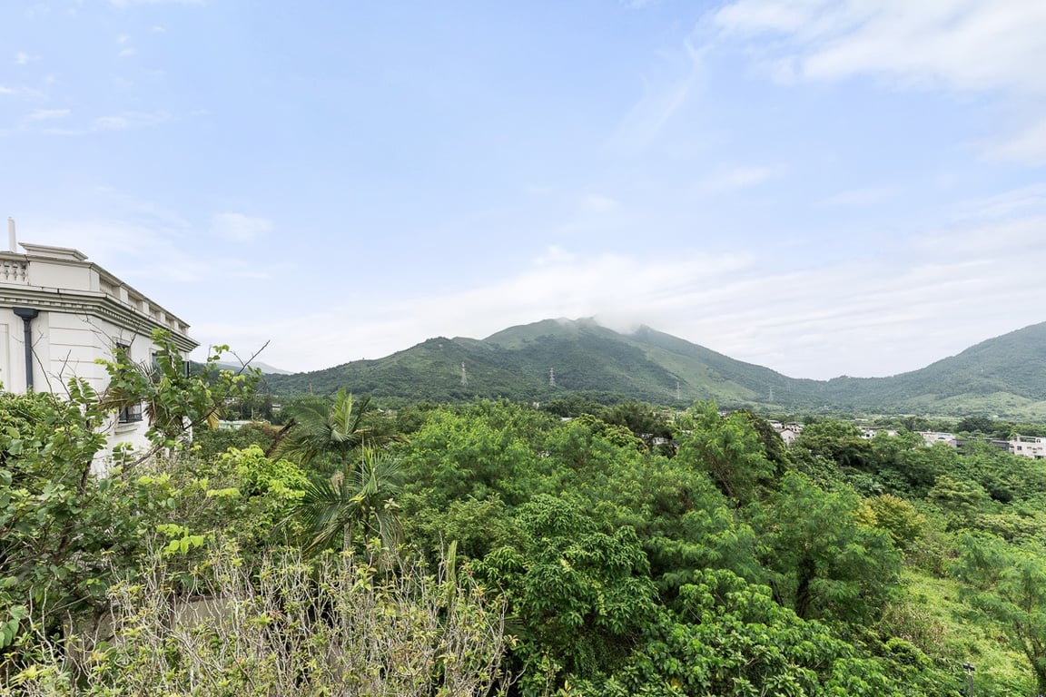 https://img.propertyraptor.com/cdn-cgi/imagedelivery/KD5bF_AFL0JDTbKLWF7z9g/ap8/ap8_001/hornet/prp/img/23e3c91edfc101cab4f3332009f6a6ae-wtm.jpg/public