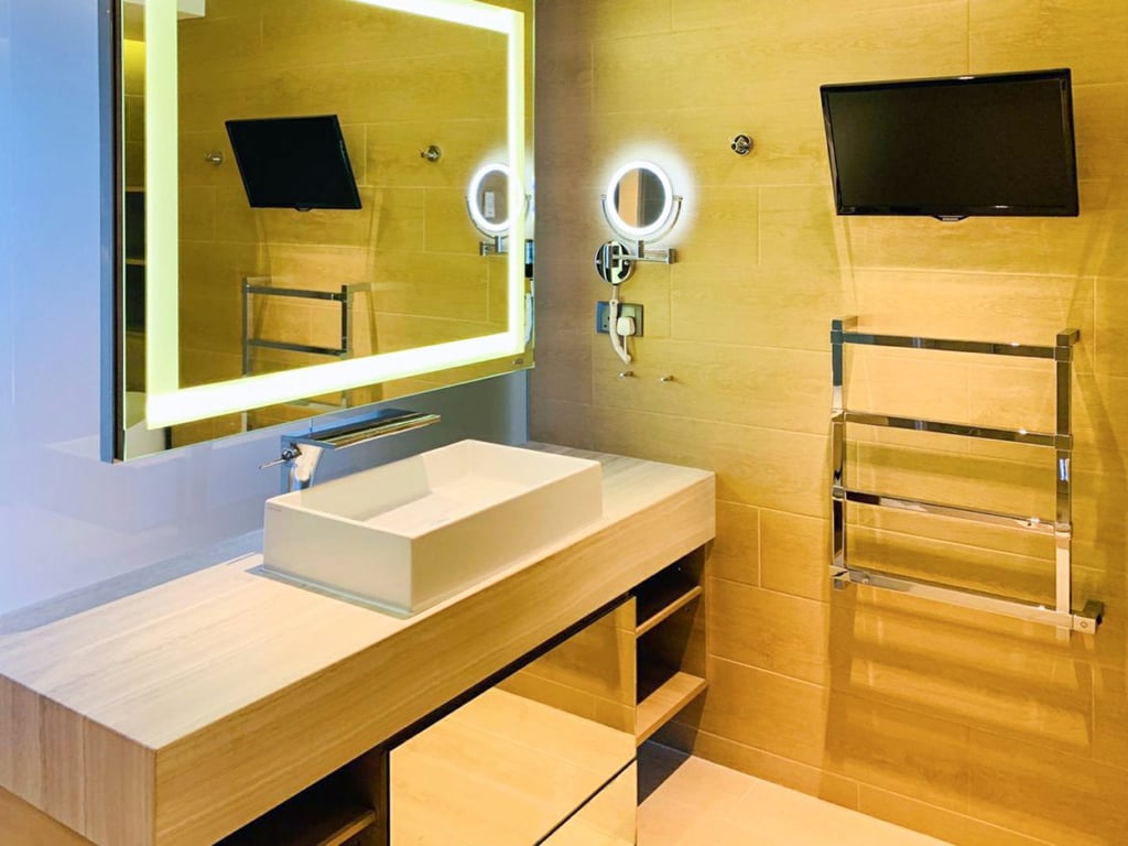 https://img.propertyraptor.com/cdn-cgi/imagedelivery/KD5bF_AFL0JDTbKLWF7z9g/ap8/ap8_001/hornet/prp/img/240f5dc403948877e6aed7ff839a7fb1.jpg/public