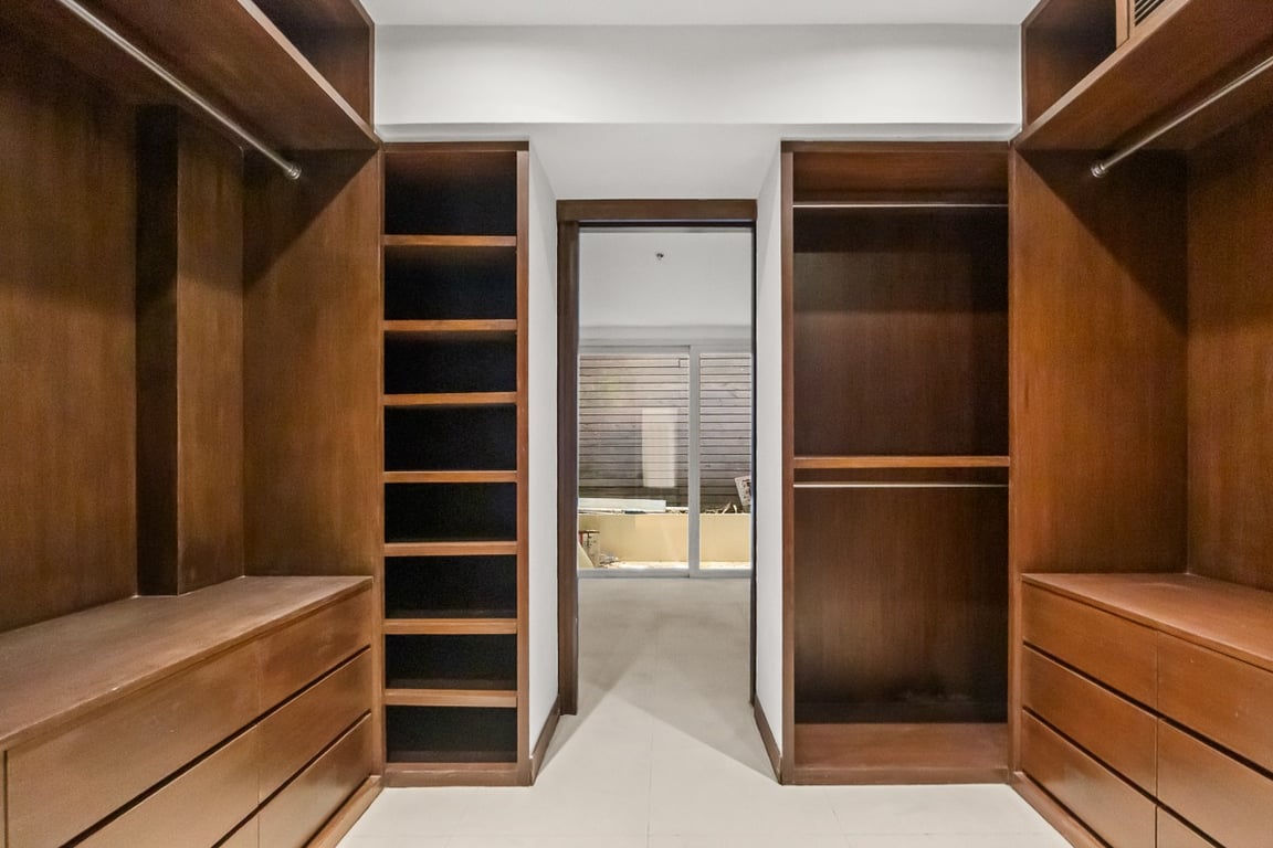 https://img.propertyraptor.com/cdn-cgi/imagedelivery/KD5bF_AFL0JDTbKLWF7z9g/ap8/ap8_001/hornet/prp/img/2460557381be01f2a91907b8e569a13f-wtm.jpg/public